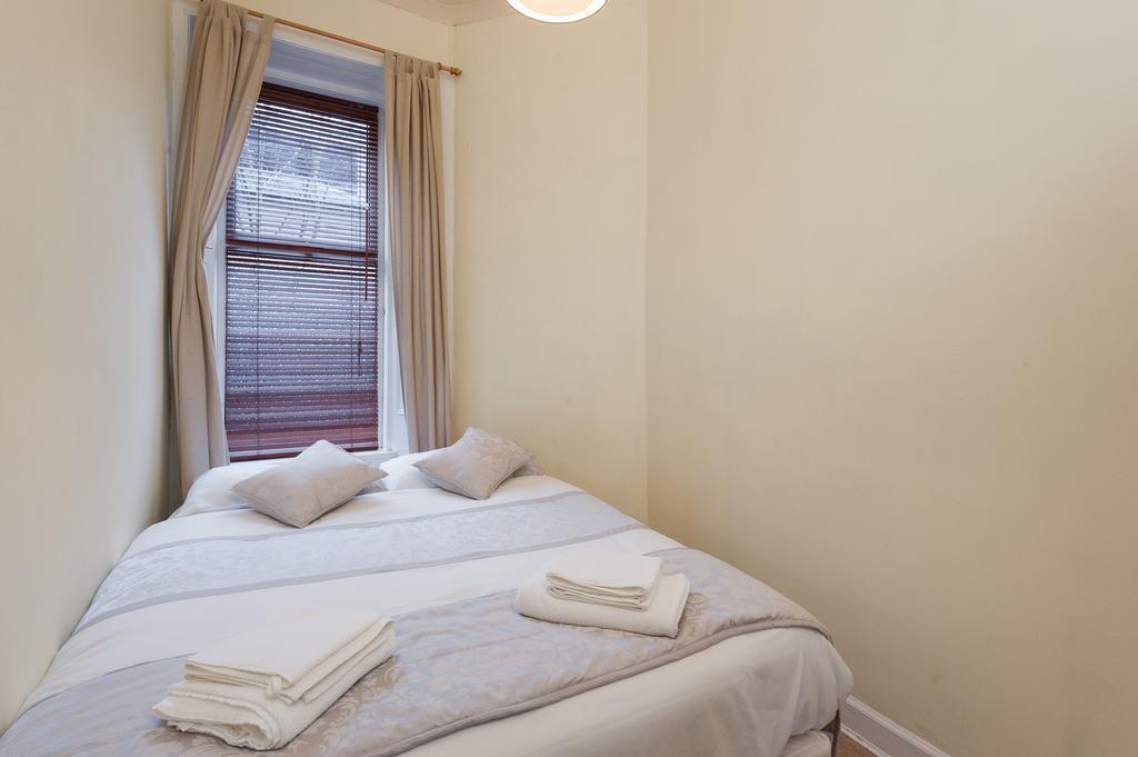 Pitt Street Apartment Beautiful Spacious Apartment Free Parking And Free Sanitizer Единбург Номер фото