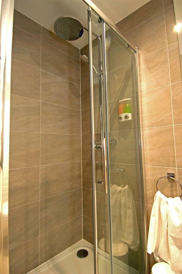 Pitt Street Apartment Beautiful Spacious Apartment Free Parking And Free Sanitizer Единбург Екстер'єр фото